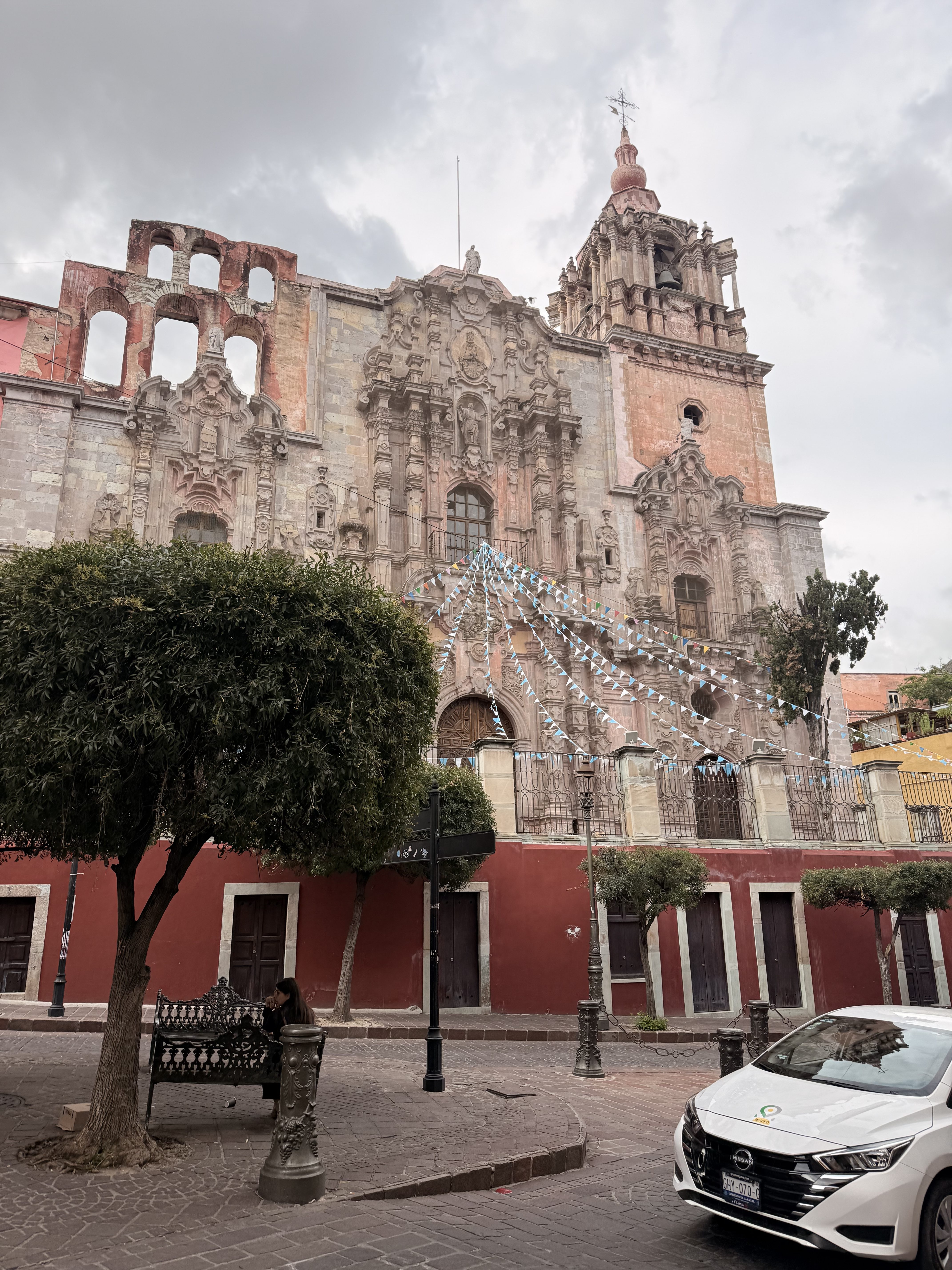 San Miguel de Allende Travel Guide: What’s Worth It, What’s Overrated, and a Day Trip to Guanajuato