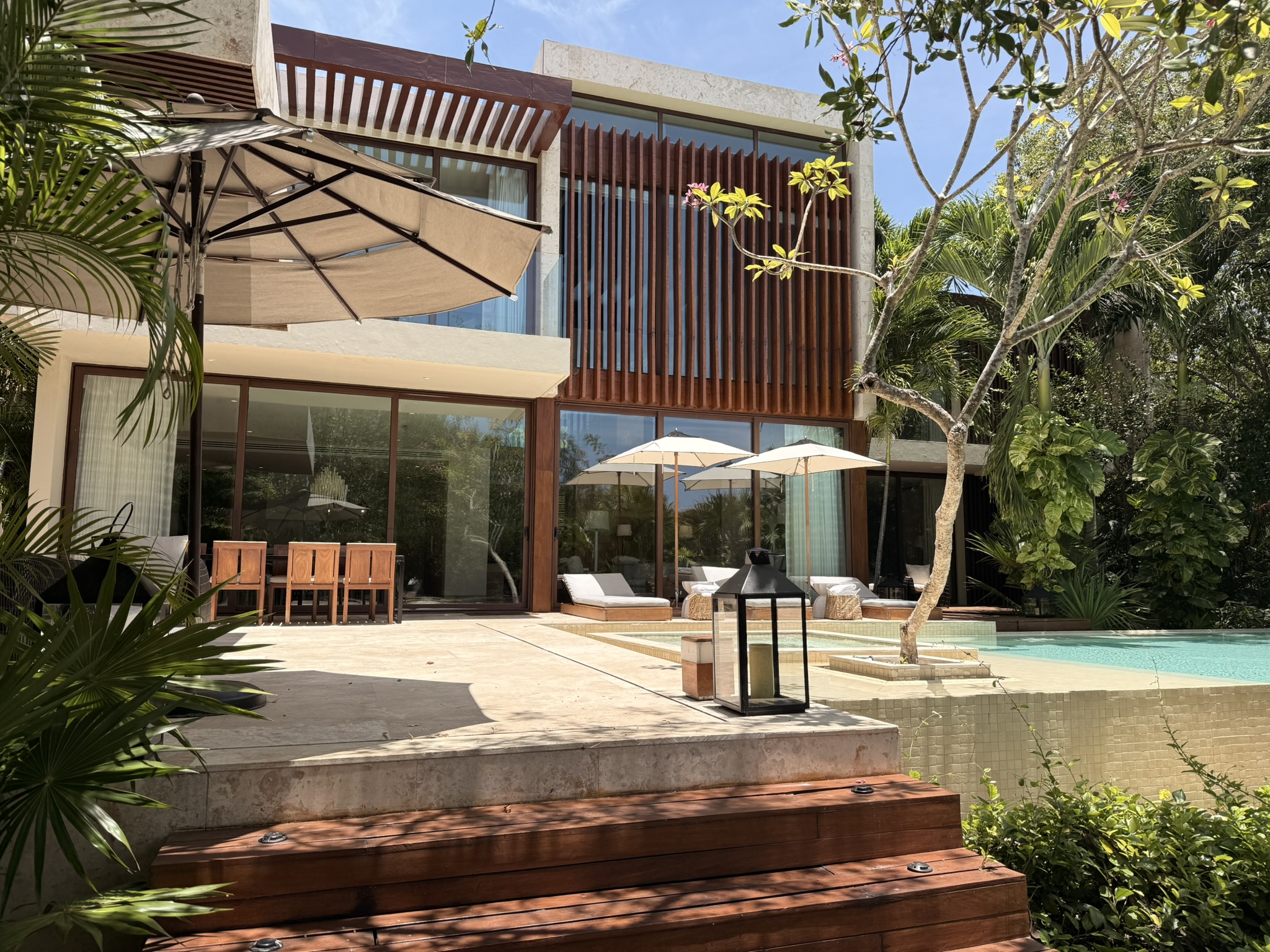 Rosewood Mayakoba Review: The Most Beautiful Hotel I Can’t Recommend